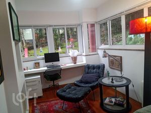 Image 30 - 753833