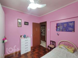 Image 9 - 753929