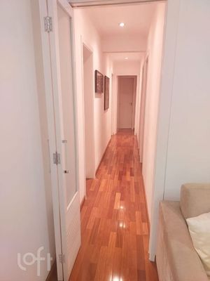 Image 8 - 754037