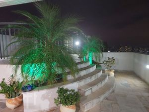 Image 4 - 754037