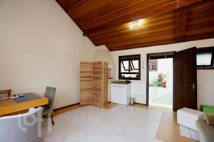 Image 32 - 754250