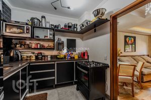 Image 11 - 754278