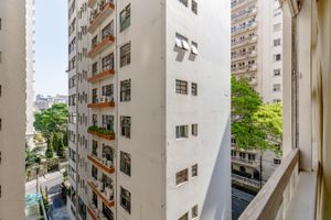 Image 12 - 754484