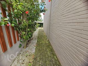 Image 8 - 754935