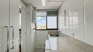 Image 32 - 755056