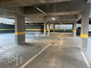 Image 18 - 755123