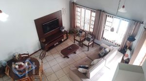 Image 25 - 755274