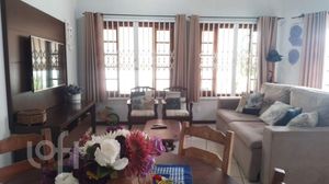 Image 11 - 755274