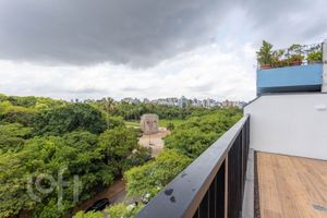 Image 16 - 755332