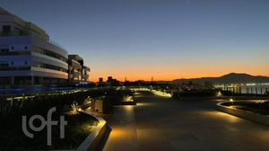 Image 1 - 755433