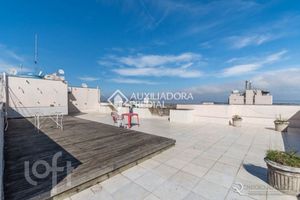 Image 17 - 755479