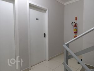 Image 8 - 755496