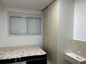 Image 8 - 755516