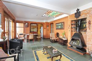 Image 39 - 755547