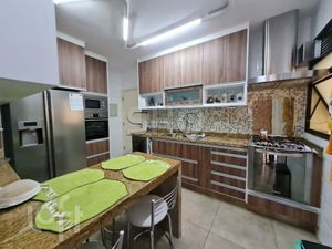 Image 4 - 755701