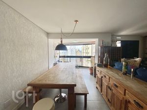 Image 7 - 755714