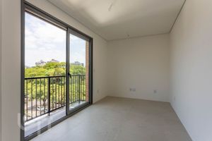 Image 35 - 755778