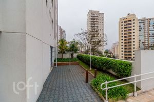 Image 42 - 755835