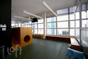 Image 21 - 755855