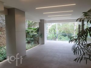 Image 15 - 755873