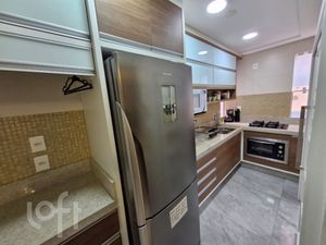 Image 19 - 755899