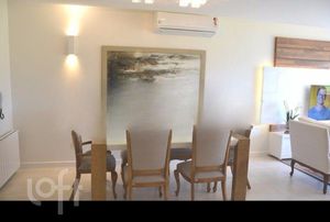 Image 3 - 755901
