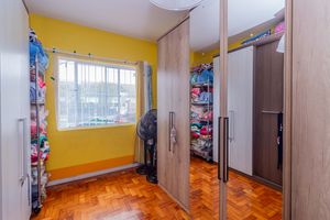 Image 10 - 755946