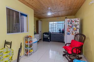 Image 18 - 755946