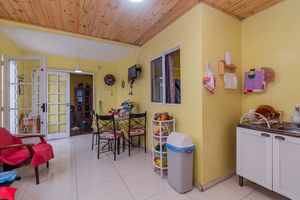 Image 16 - 755946