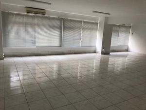 Image 1 - 755989