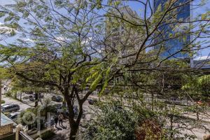 Image 34 - 756260