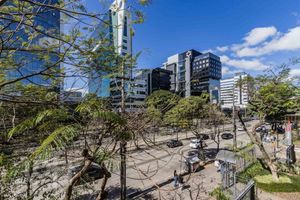 Image 33 - 756260
