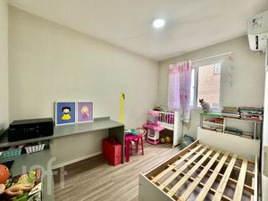 Image 4 - 756571