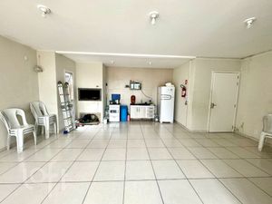 Image 9 - 756571