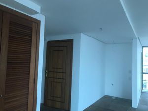 Image 4 - 756673