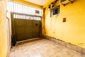 Image 1 - 756685