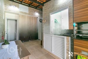 Image 19 - 756691