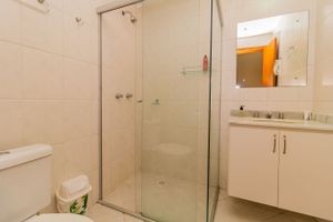 Image 9 - 756947