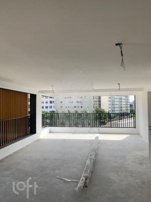 Image 35 - 756990