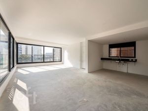 Image 29 - 756990