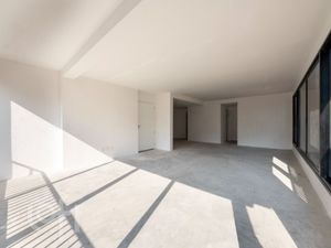 Image 23 - 756990