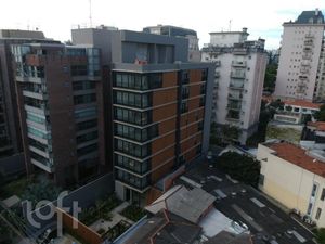Image 10 - 756990