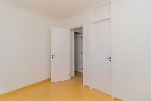 Image 19 - 757047