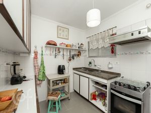 Image 21 - 757213