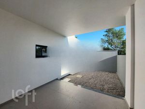 Image 9 - 757255