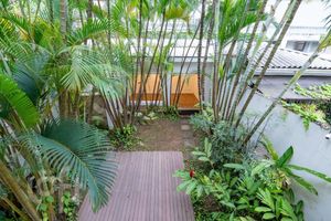 Image 11 - 757270