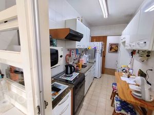 Image 11 - 757369