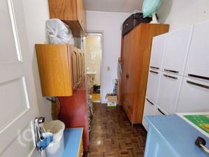 Image 19 - 757369