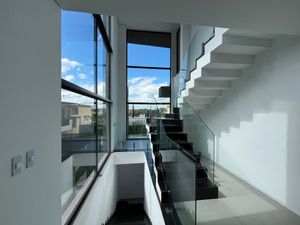 Image 6 - 757455