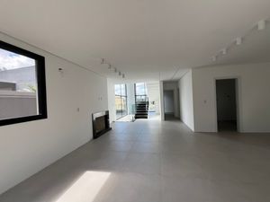 Image 5 - 757455